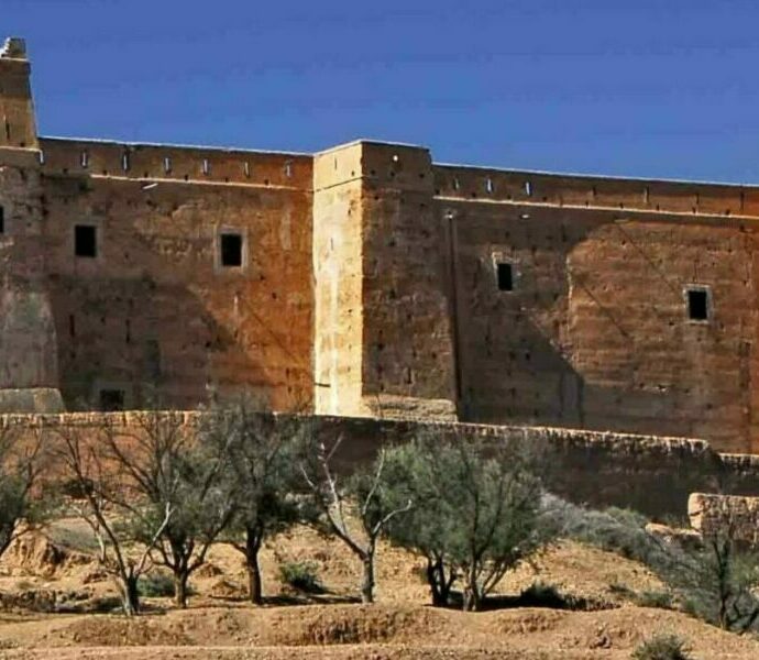 Explorer Oumnass
